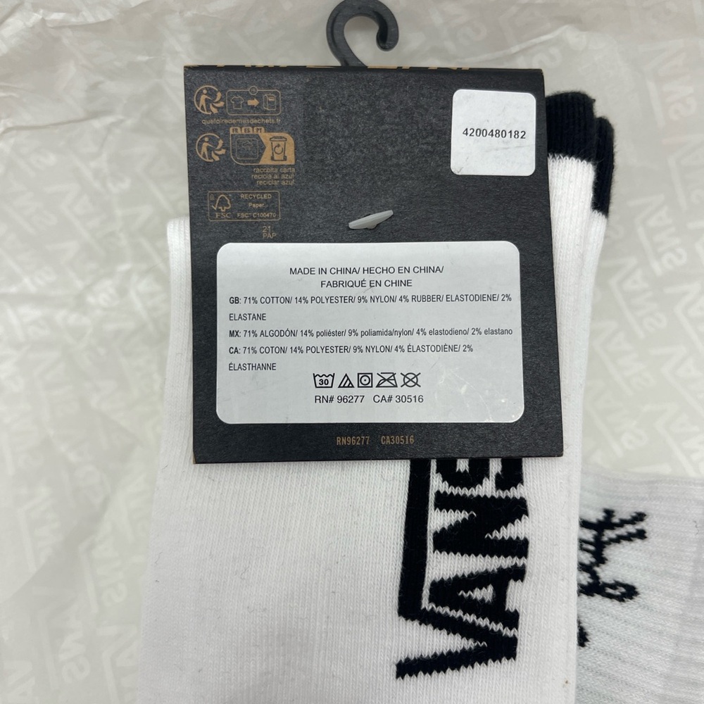 VANS "Off The Wall" Crew socks 
Vans socks (1 pair) - Picture 16 of 16